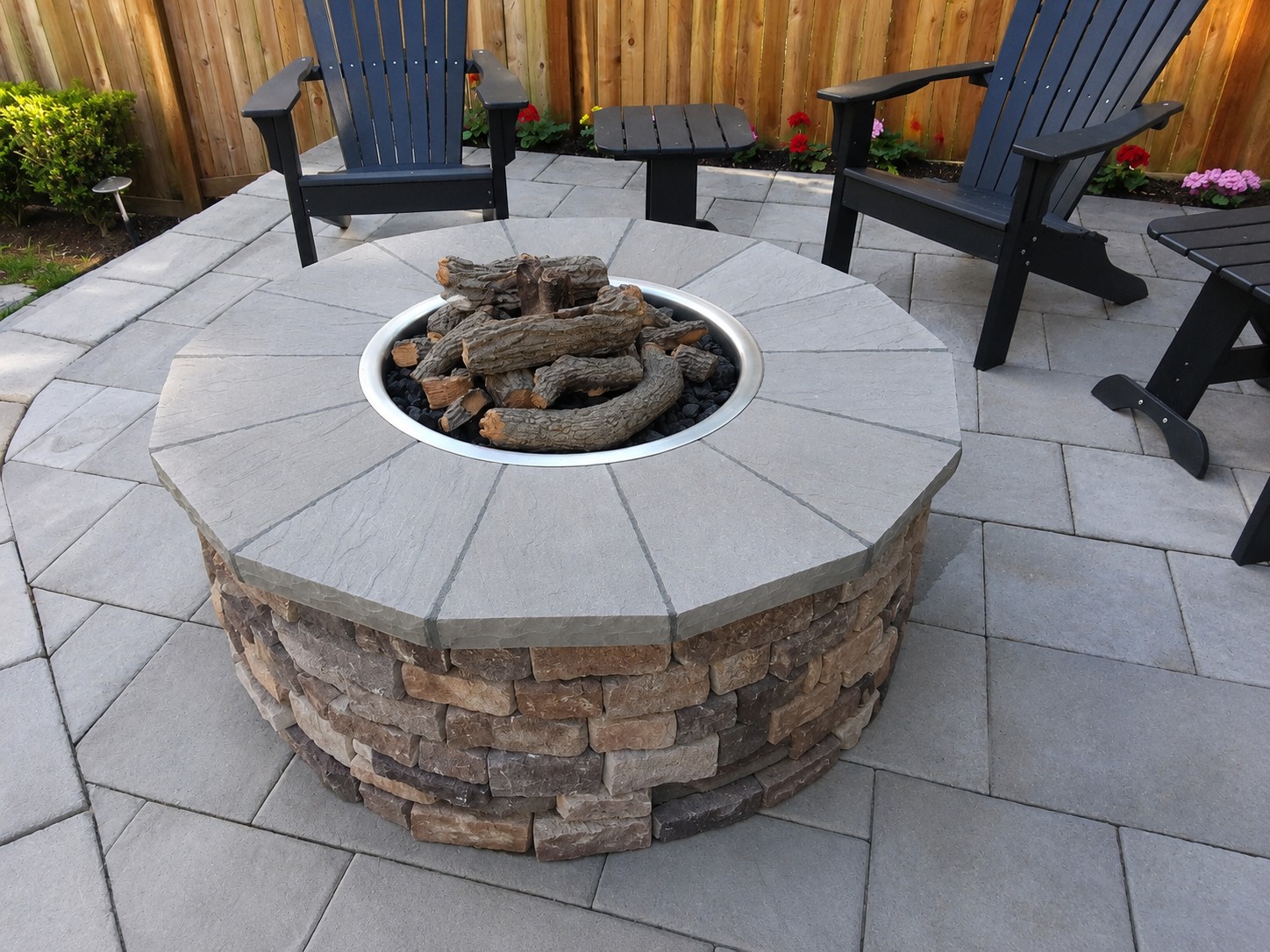 Natural Stone Accent Residence - Stone Veneer & Exterior Finish Installation